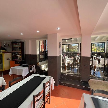 Hotel Bar Restaurant Mete Peshkepi Luaran gambar